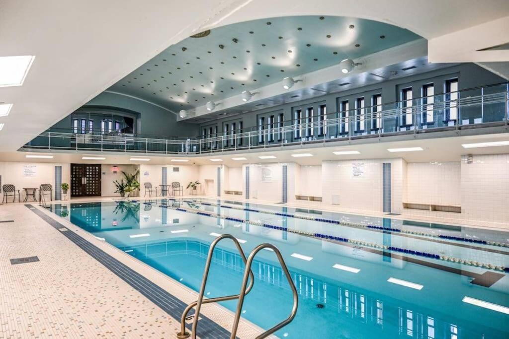2Br Unit In The Heart Of Dt On Playhouse Square, With Pool And Gym Access-1106 Leilighet Cleveland Eksteriør bilde