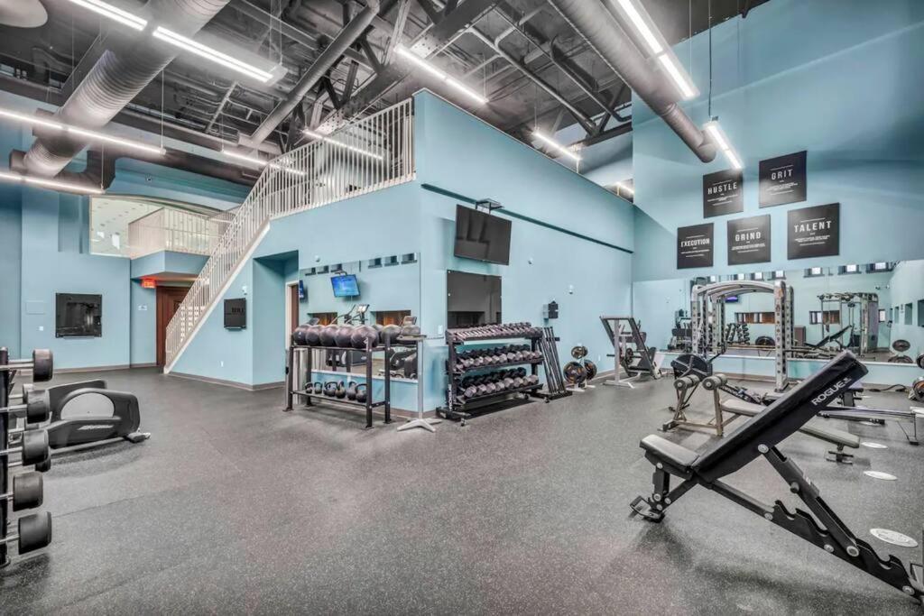 2Br Unit In The Heart Of Dt On Playhouse Square, With Pool And Gym Access-1106 Leilighet Cleveland Eksteriør bilde