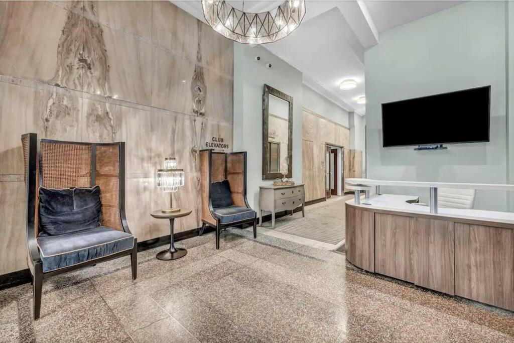 2Br Unit In The Heart Of Dt On Playhouse Square, With Pool And Gym Access-1106 Leilighet Cleveland Eksteriør bilde